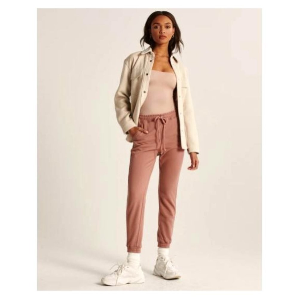NWT A&F Soft AF Joggers, terracotta XS